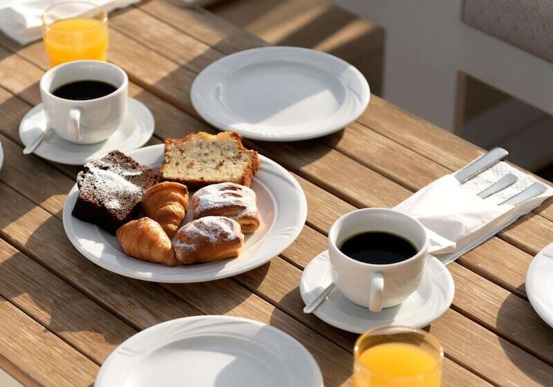 Курорт Asterias Village