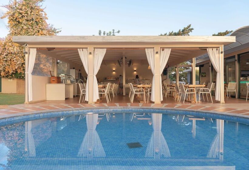 Курорт Asterias Village