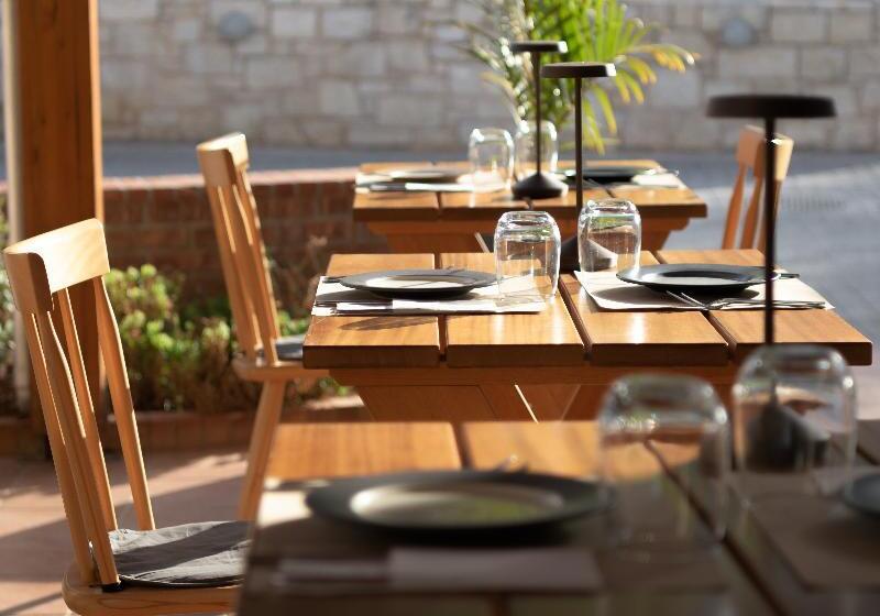 Курорт Asterias Village