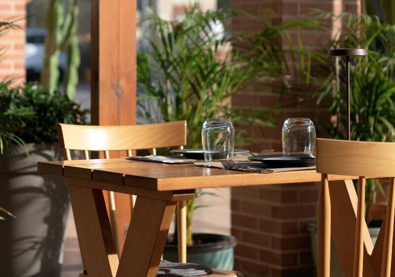 Курорт Asterias Village