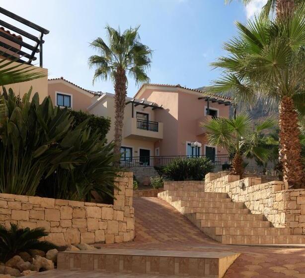 Курорт Asterias Village