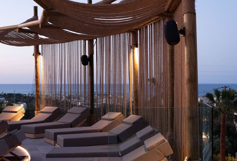 Курорт Asterias Village