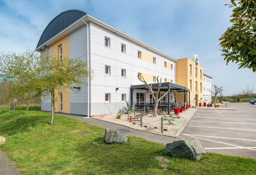 B&b Hotel Cholet Nord