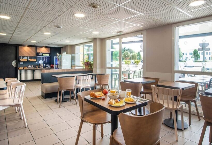 B&b Hotel Cholet Nord