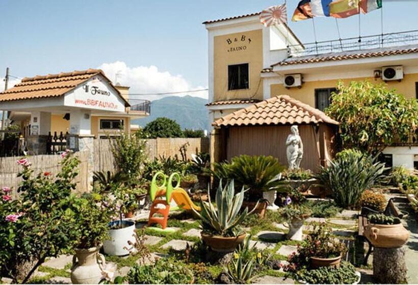 مبيت وإفطار Il Fauno   Suite & Spa