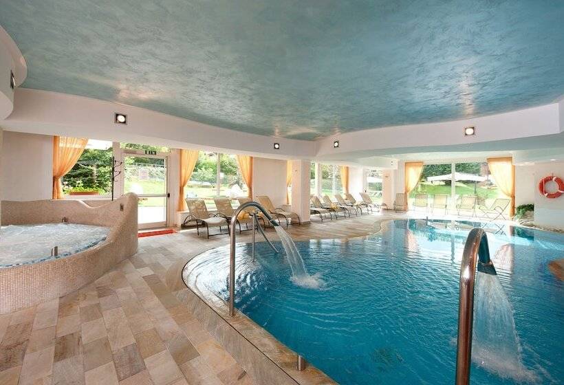 Centro Pineta Family Hotel & Wellness