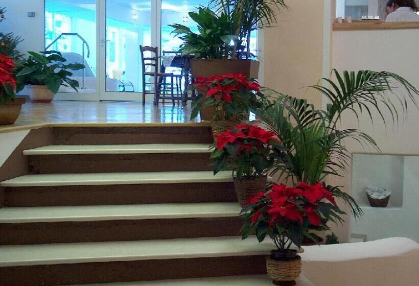 Centro Pineta Family Hotel & Wellness