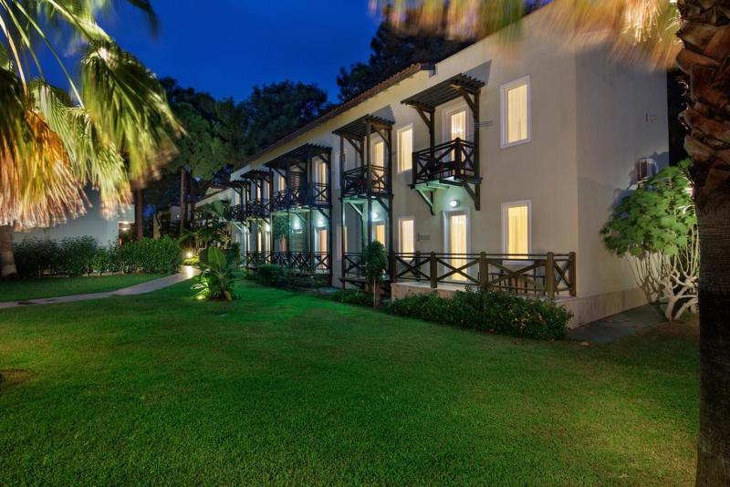 Crystal Flora Beach Resort - Ultimate All Inclusive