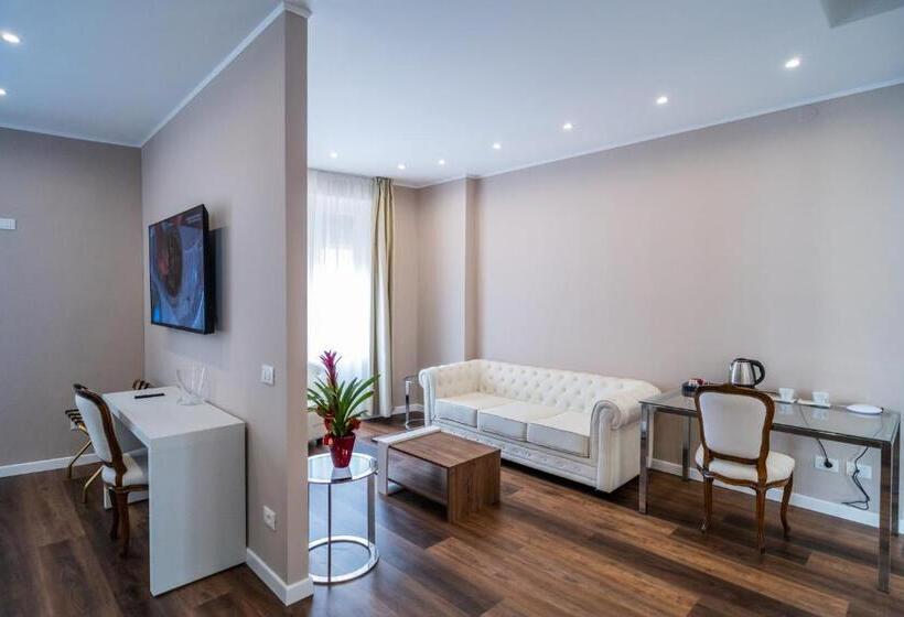 Globo Suite Correnti Hotels