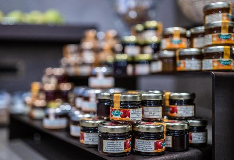 Globo Suite Correnti Hotels