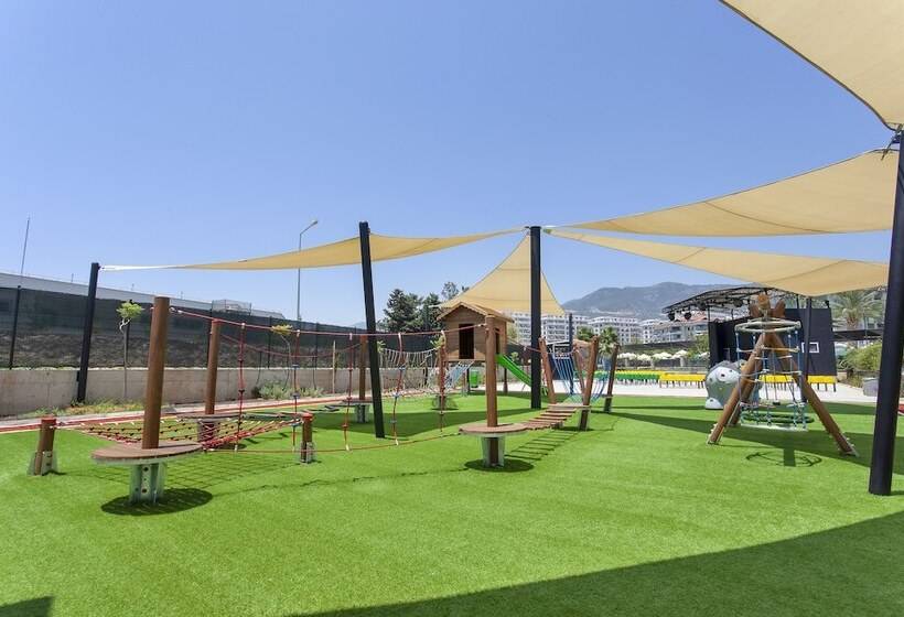 Green Garden Resort & Spa