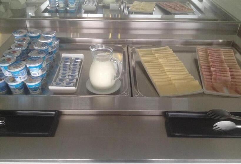 هتل A Point Arezzo Park