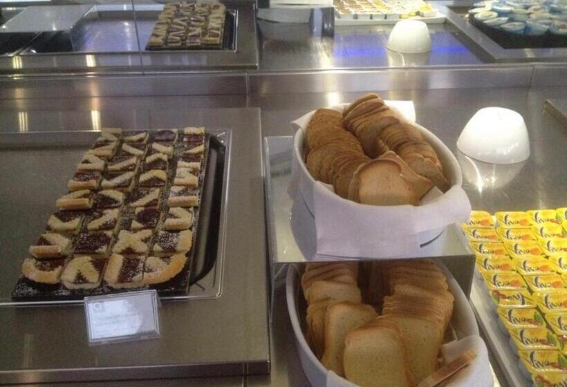 هتل A Point Arezzo Park