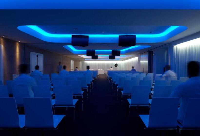 هتل A Point Arezzo Park