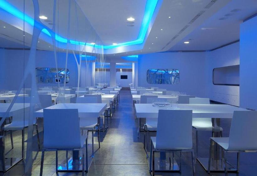 هتل A Point Arezzo Park