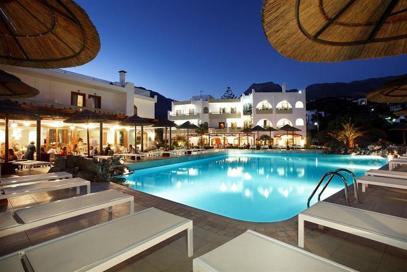 ホテル Alianthos Garden