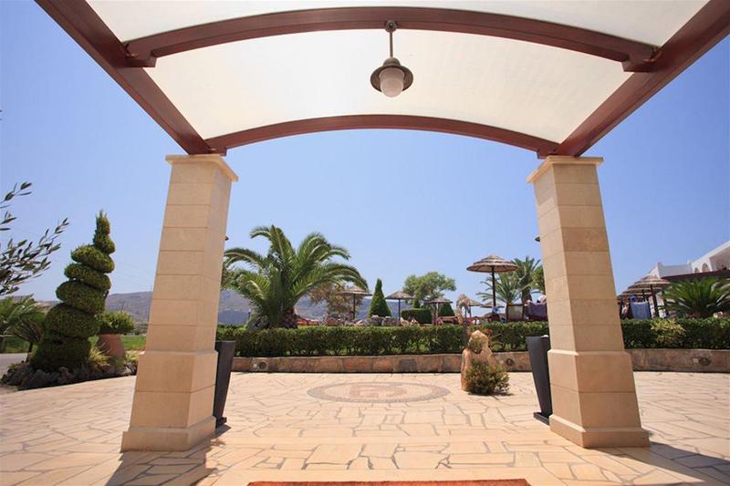 ホテル Alianthos Garden