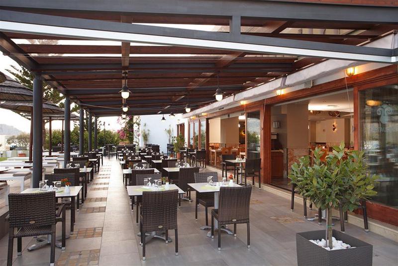 ホテル Alianthos Garden