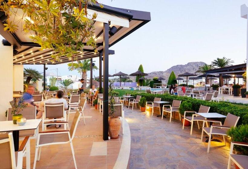 ホテル Alianthos Garden