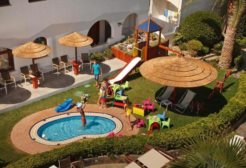 ホテル Alianthos Garden