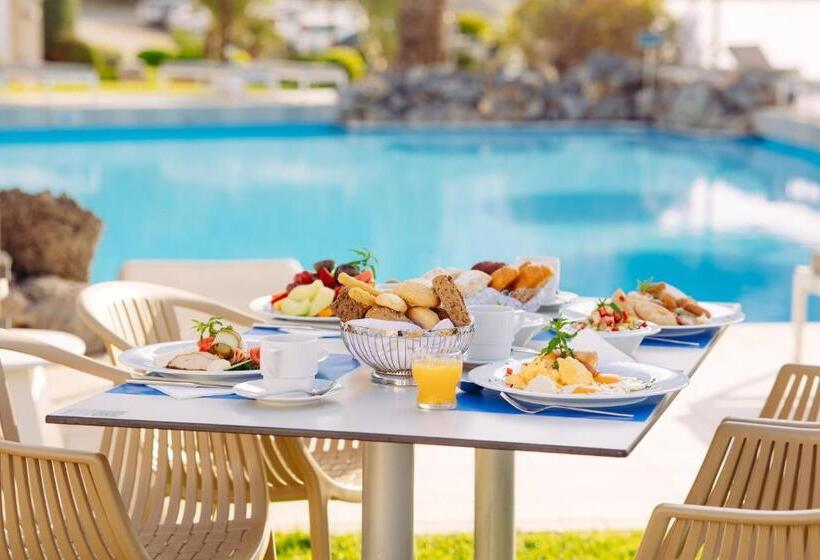 ホテル Alianthos Garden