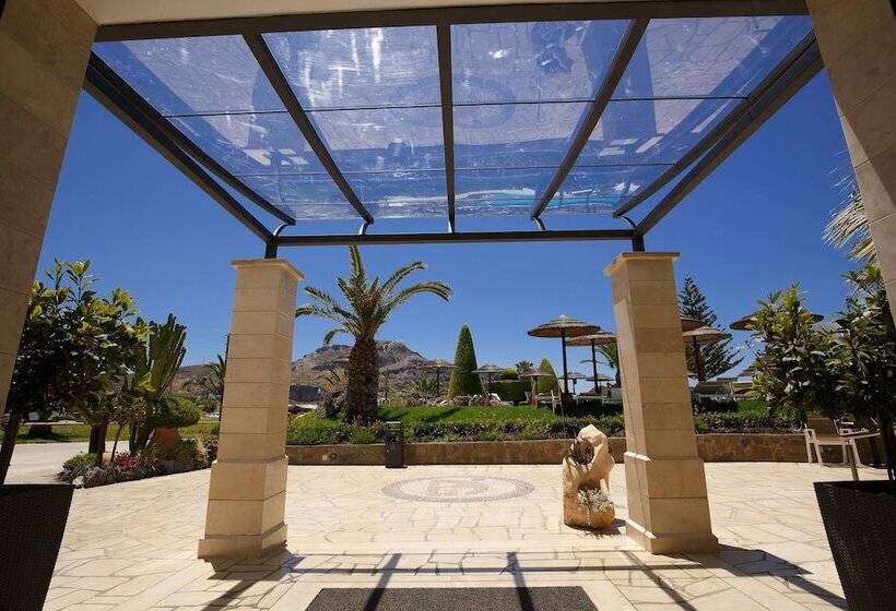 ホテル Alianthos Garden