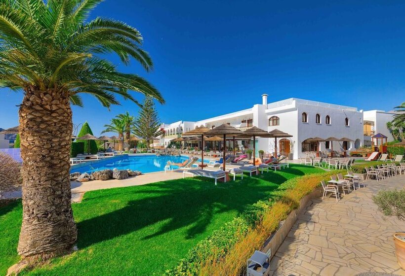 ホテル Alianthos Garden