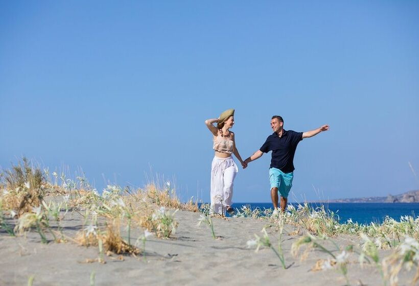 ホテル Alianthos Garden