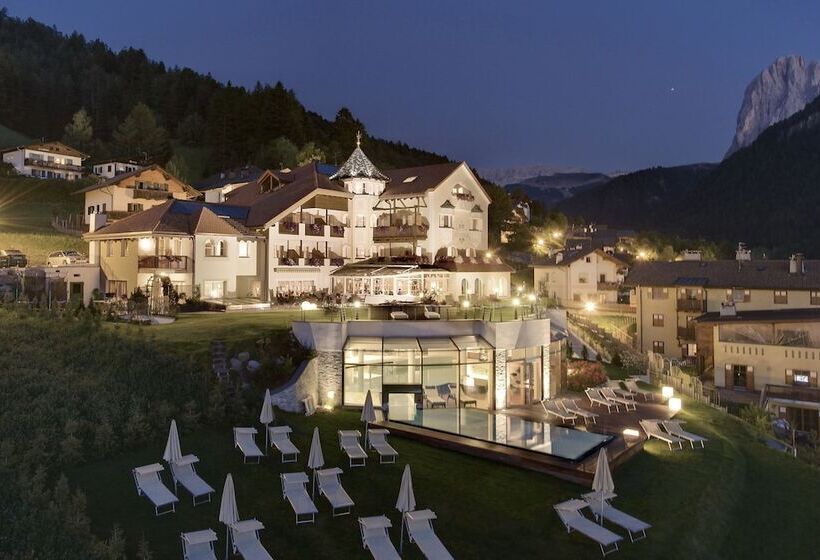 Отель Alpenheim Charming & Spa