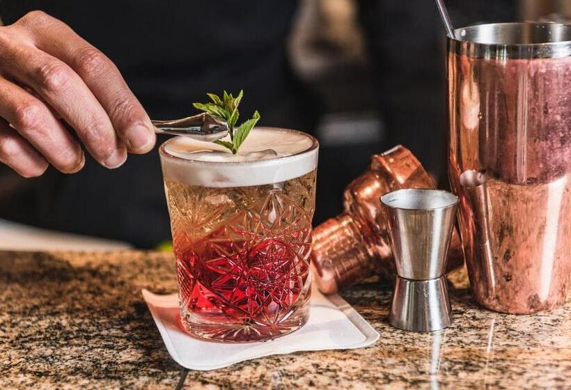 Отель Alpenheim Charming & Spa