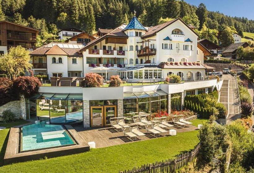 Отель Alpenheim Charming & Spa