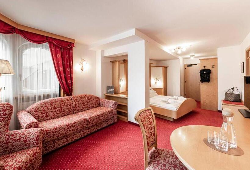 Отель Alpenheim Charming & Spa