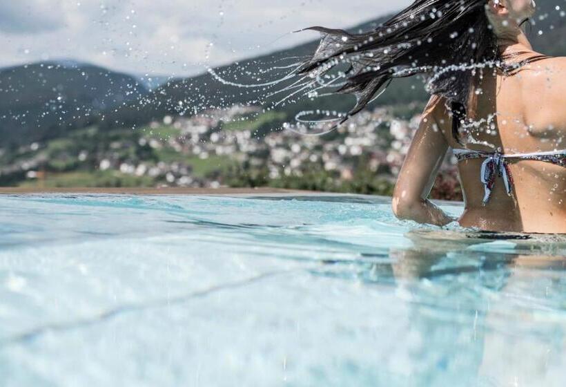 Отель Alpenheim Charming & Spa