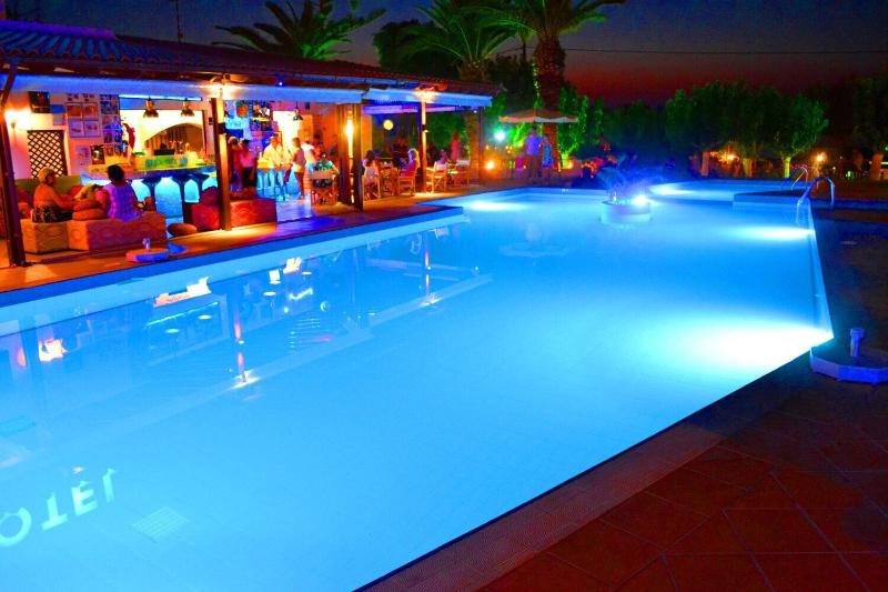 ホテル Amnissos Residence