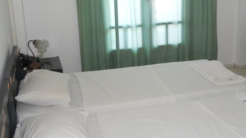 בית מלון כפרי Antinoos