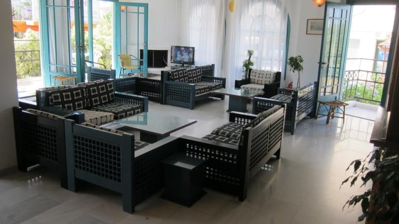 בית מלון כפרי Antinoos