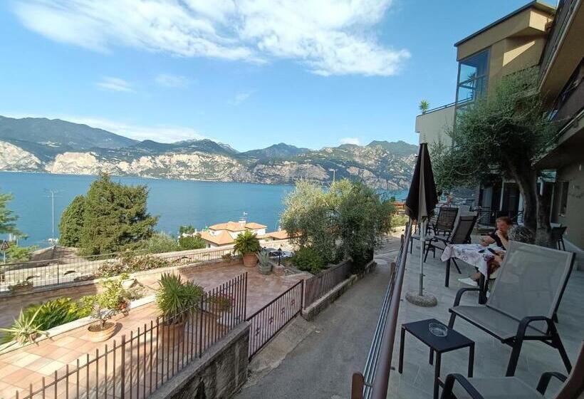 Отель Antonella