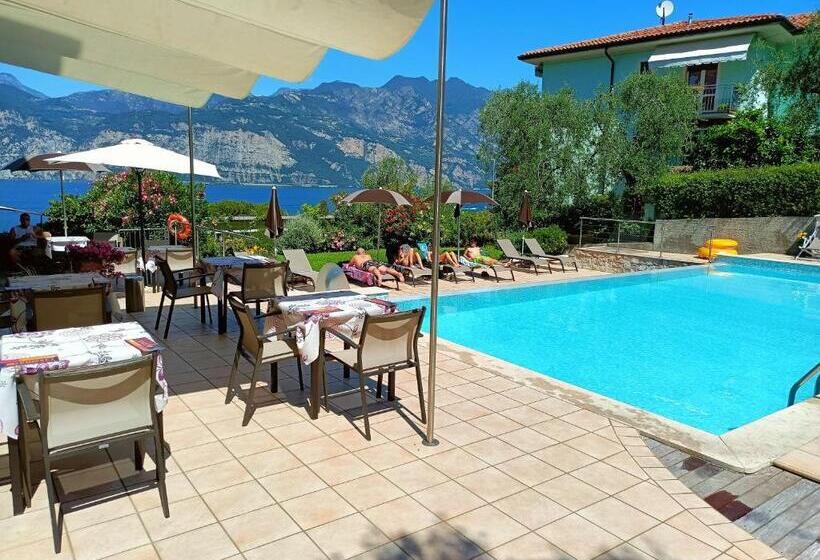 Отель Antonella