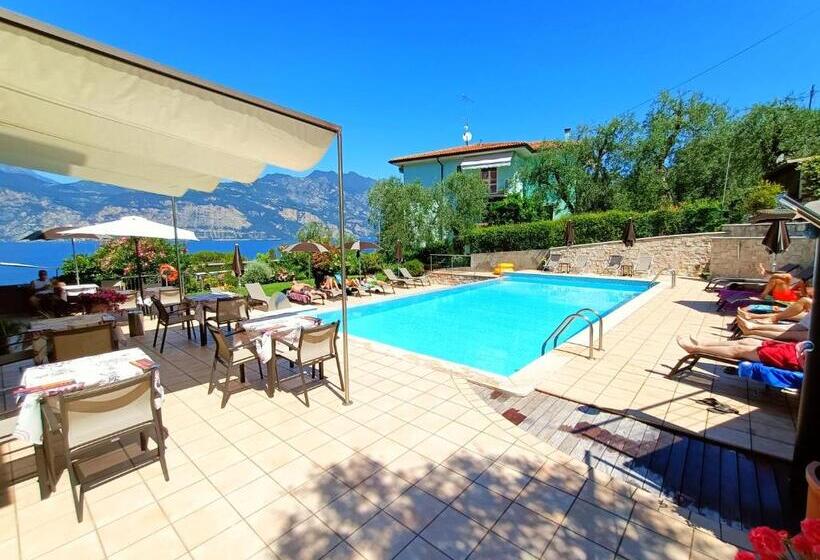 Отель Antonella