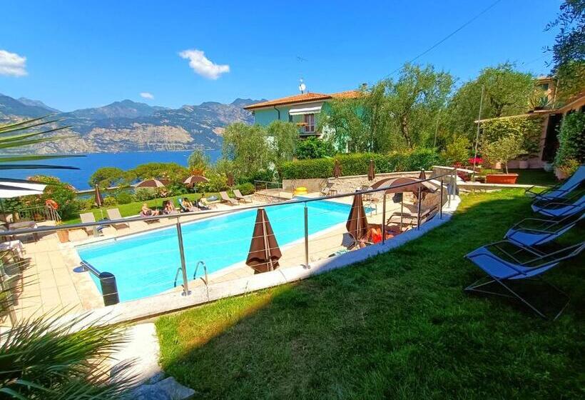 Отель Antonella