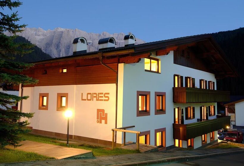 هتل Apartments Lores