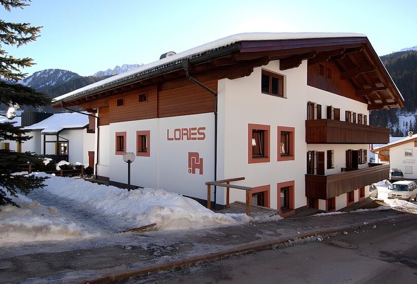 ホテル Apartments Lores