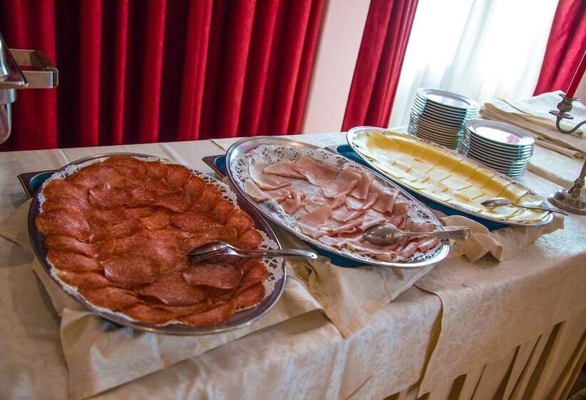 酒店 Assinos Palace