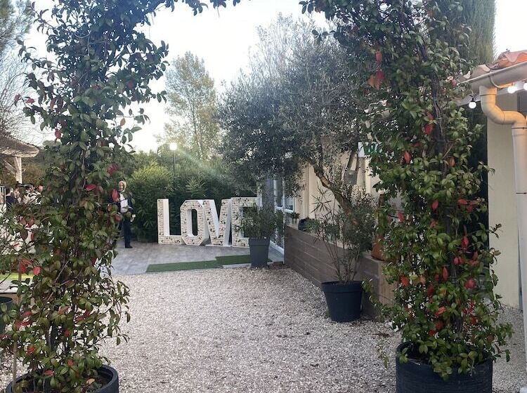 فندق Auberge Des Pins