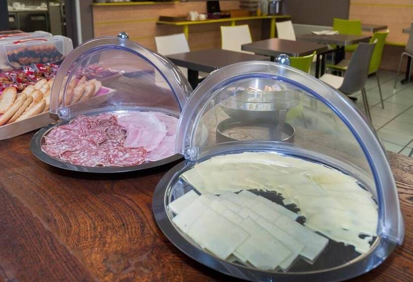 B&b Hotel Aurillac Le Lioran