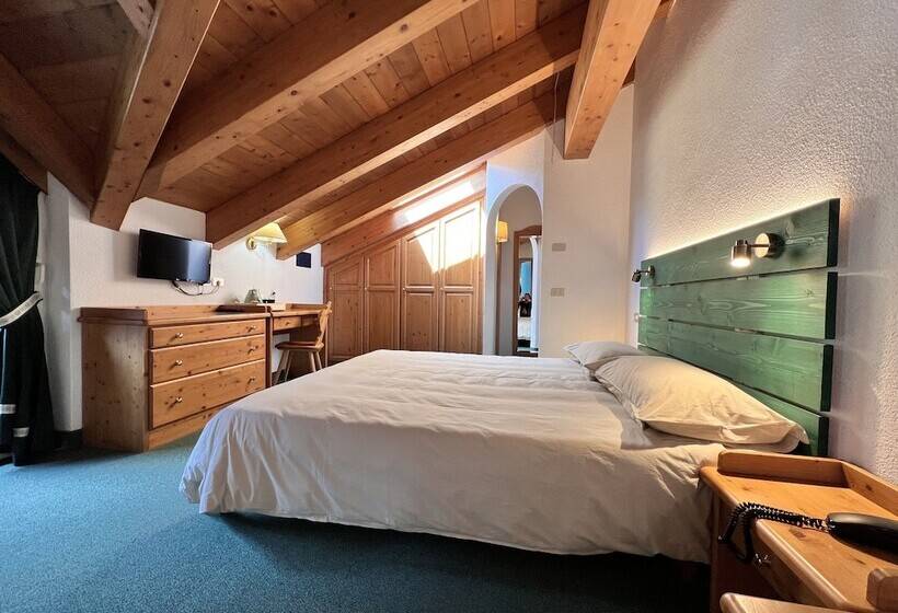 فندق B&b Garni Villa Campitello