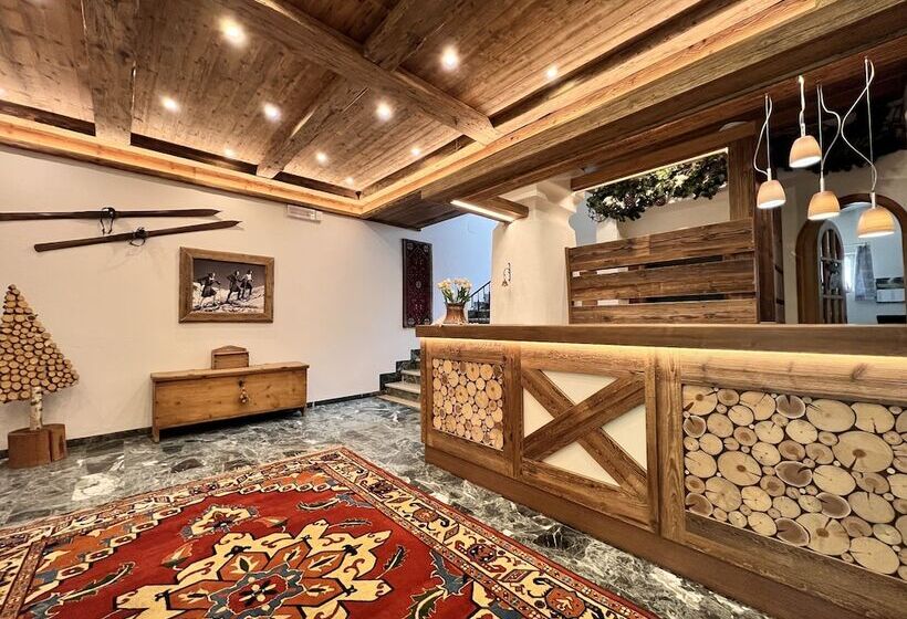 فندق B&b Garni Villa Campitello