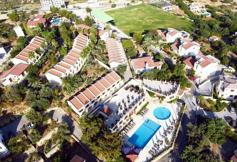 בית מלון כפרי Bellapais Monastery Village