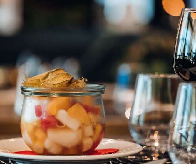 Отель Mercure Aix En Provence La Duranne Gare Tgv