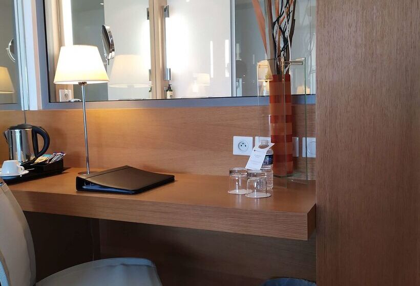 ホテル Best Western Premier Hôtel Du Vieux Port